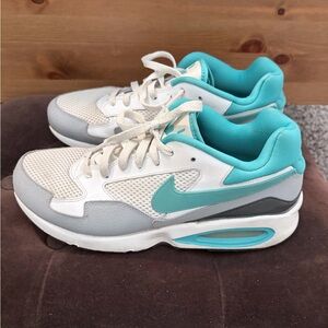 Nike Air Max, Women's Teal and Gray Running Shoes
